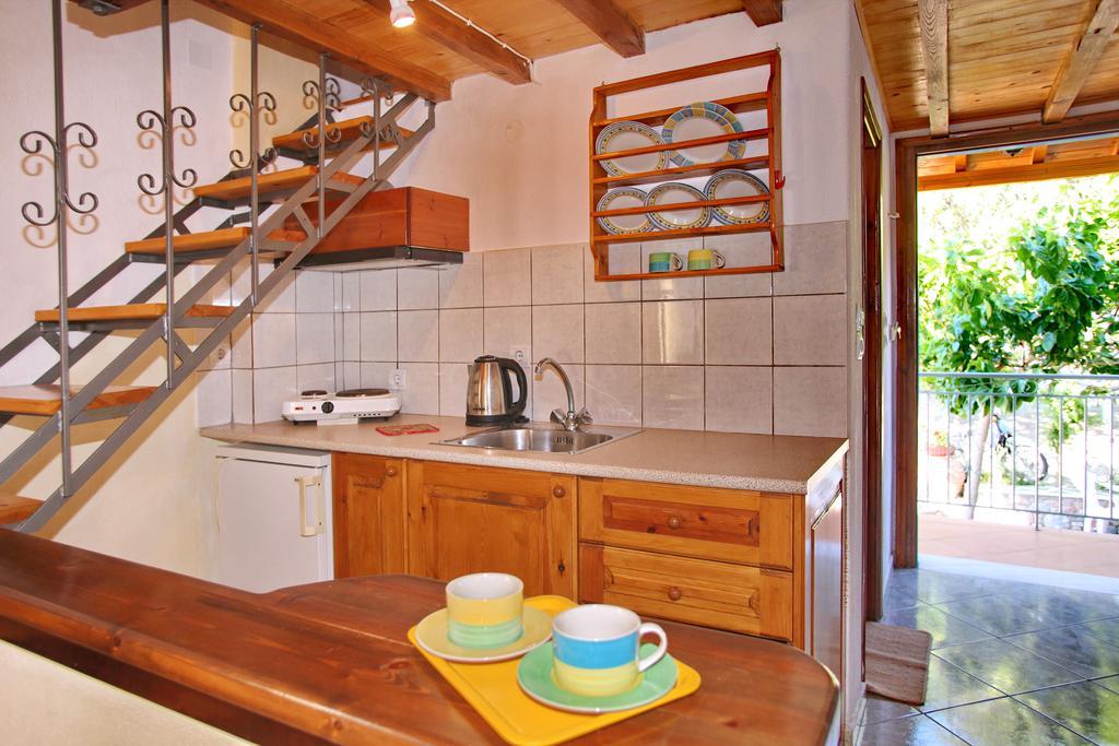 Alexandra Sofia Apartment Stafylos Exterior photo